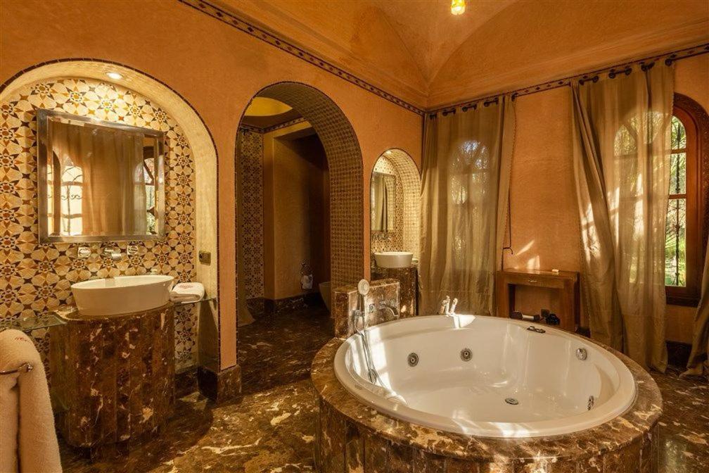Hotel Palais Farah Marrakesch Exterior foto